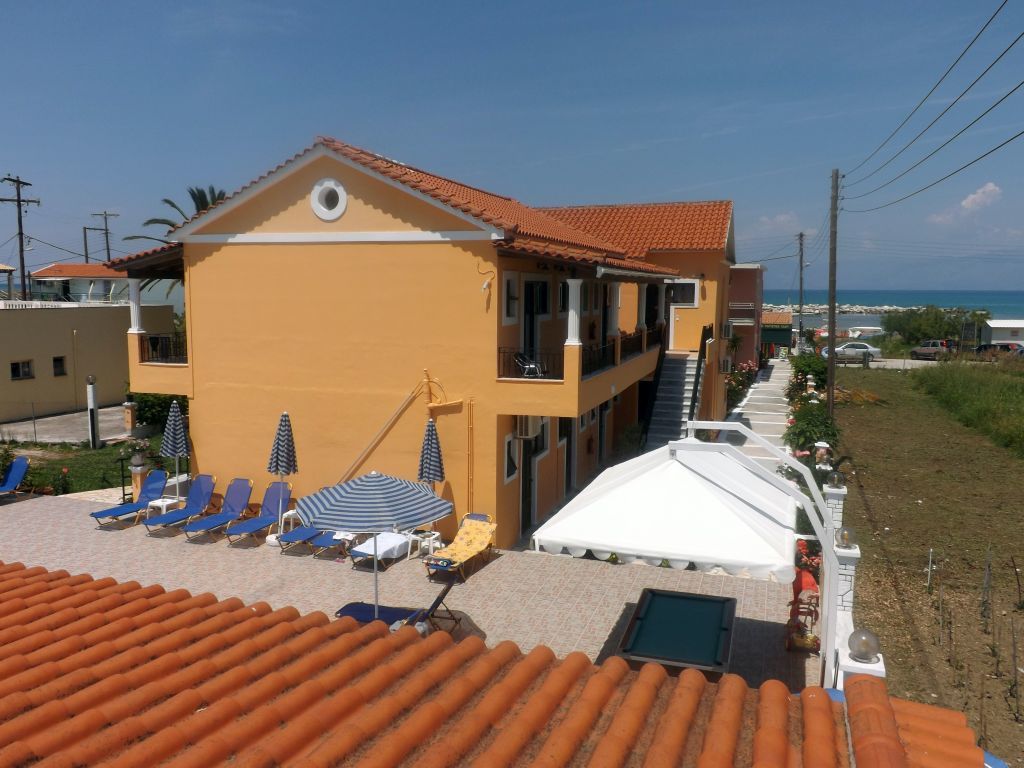 Makis Studios And Apartments Roda  Luaran gambar